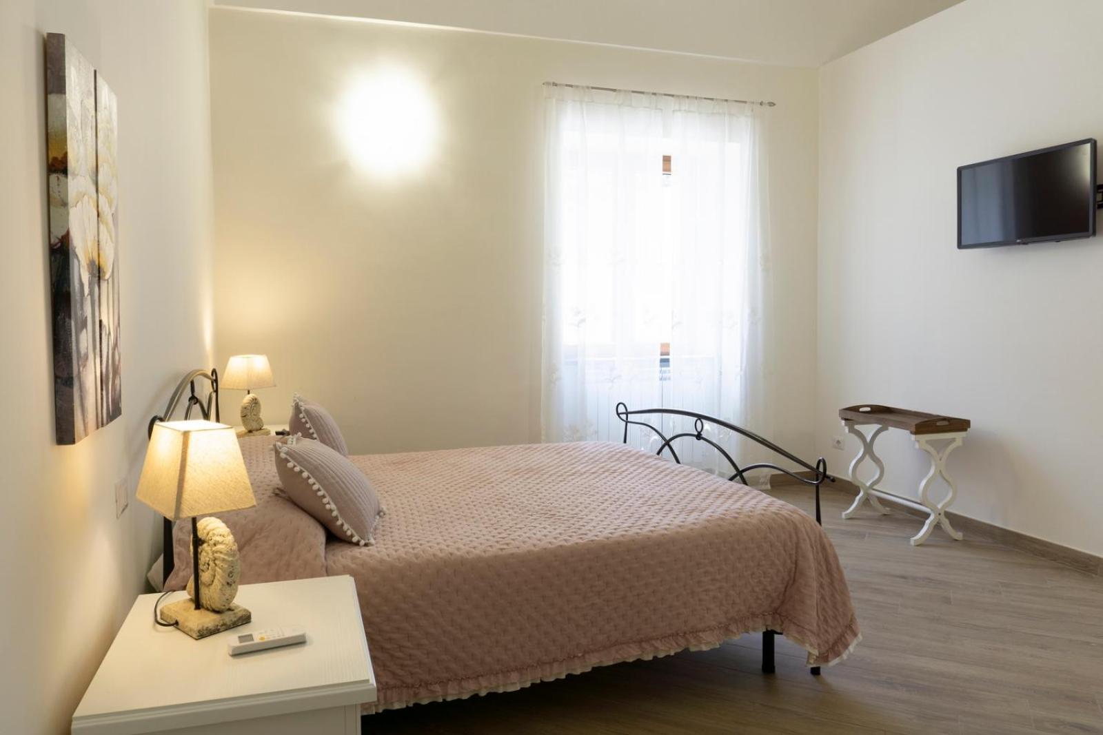 Appartamento In Villa Ariel Вико Екуензе Екстериор снимка