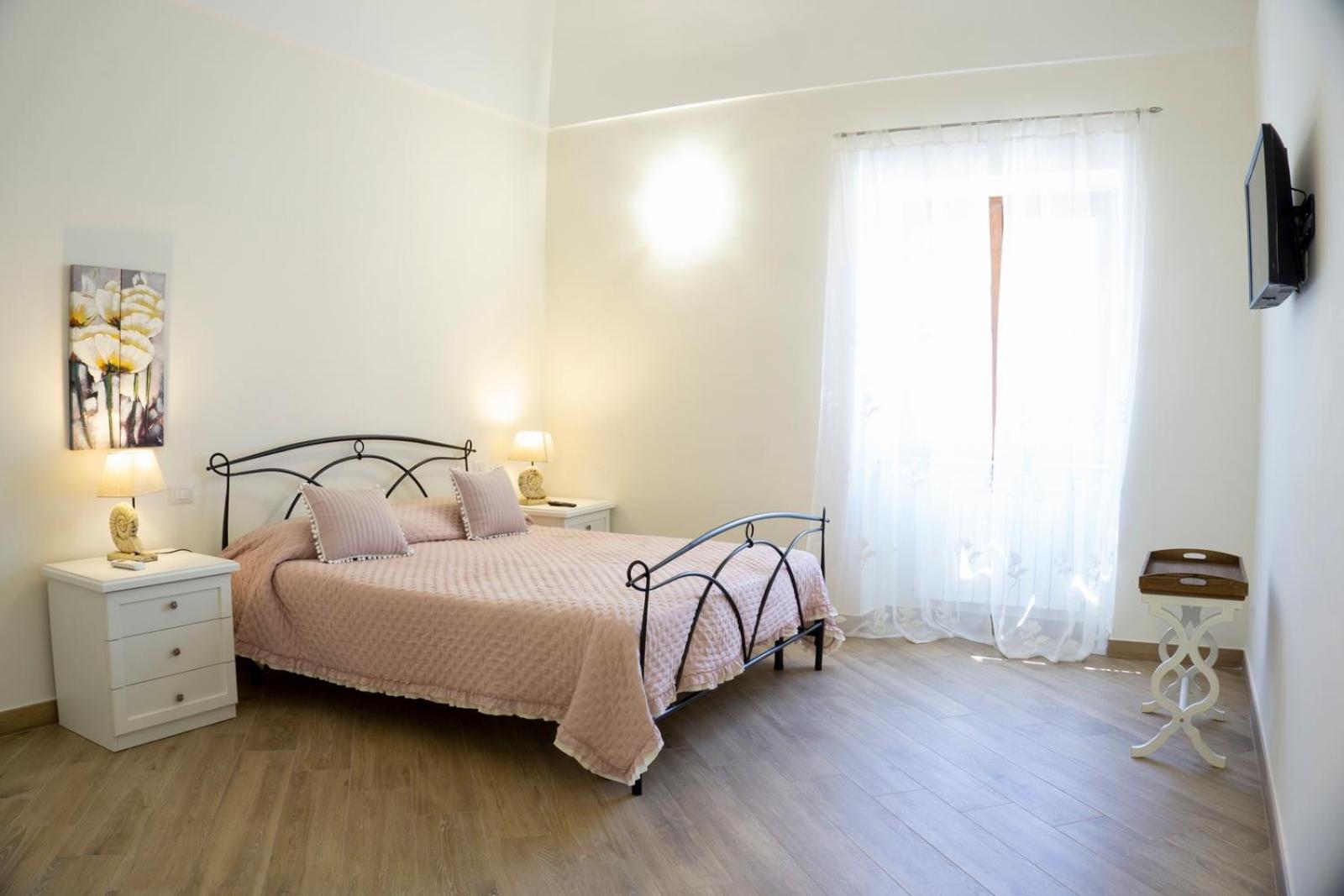 Appartamento In Villa Ariel Вико Екуензе Екстериор снимка