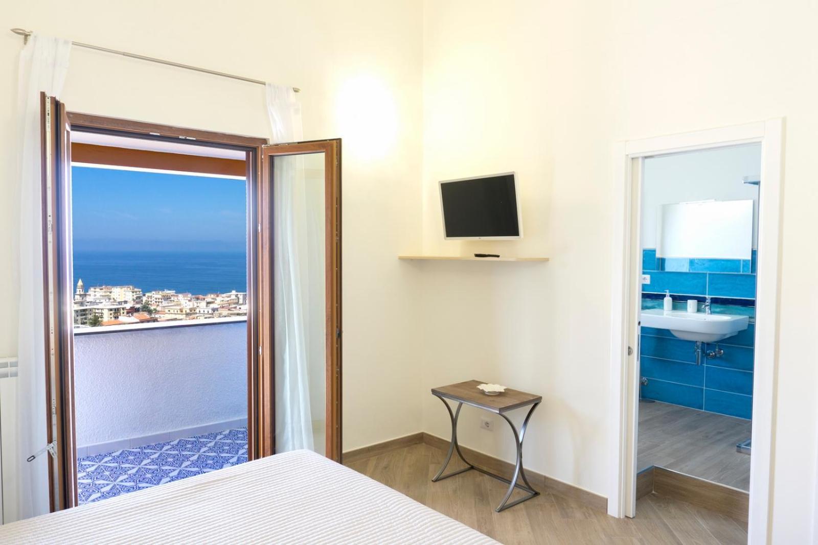 Appartamento In Villa Ariel Вико Екуензе Екстериор снимка
