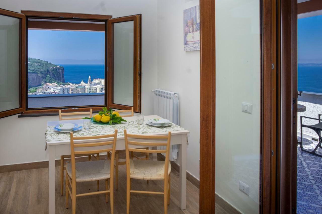 Appartamento In Villa Ariel Вико Екуензе Екстериор снимка