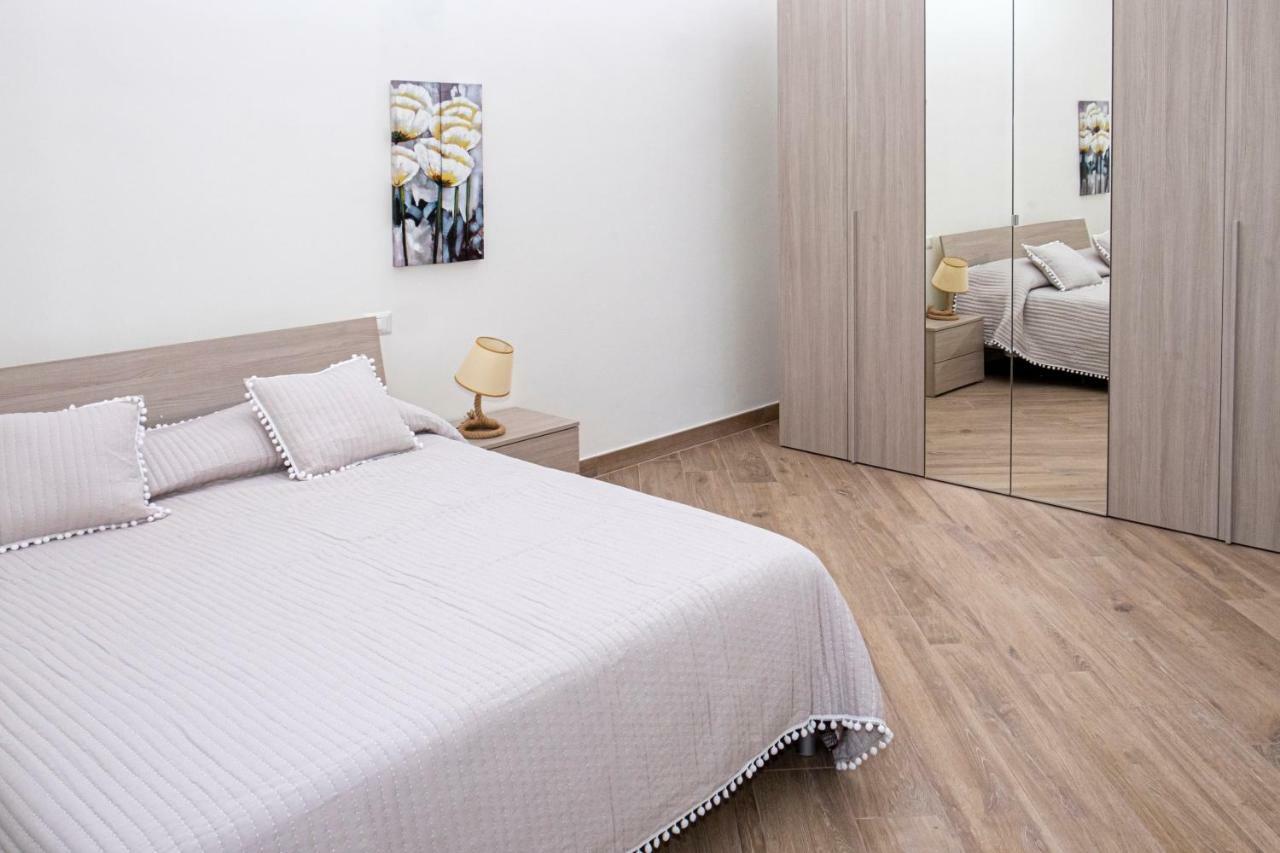 Appartamento In Villa Ariel Вико Екуензе Екстериор снимка